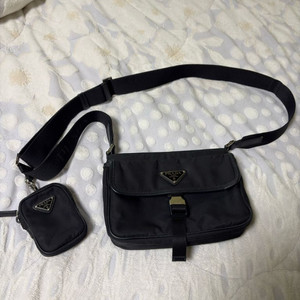 프라다 크로스백 2VH133 구형팝니다