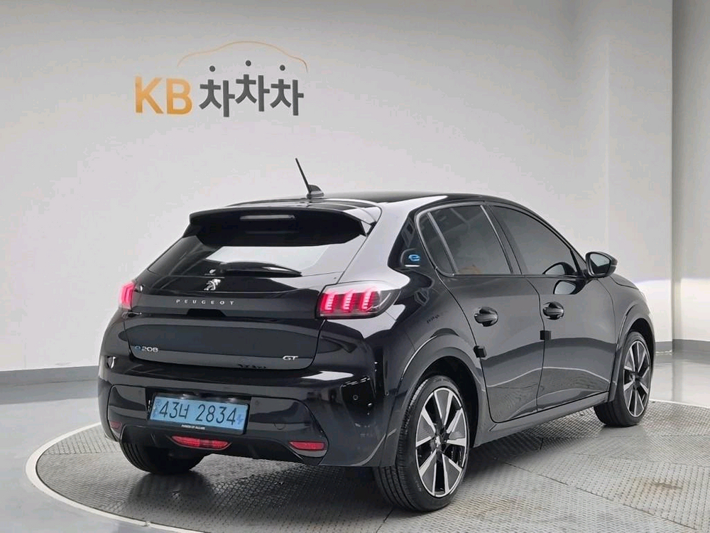 푸조 e-208 GT 전기차--2