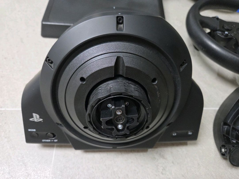 트러스트마스터 t gt 판매합니다--1