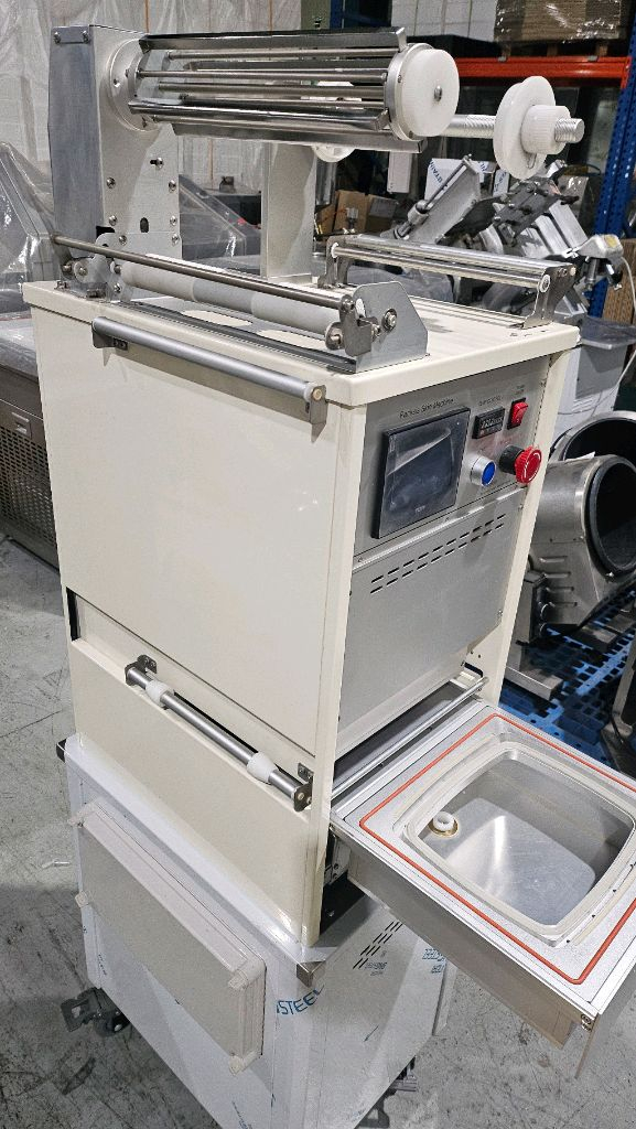 스킨포장기 진공스킨포장기 스킨포장기계 스킨포장 이미지