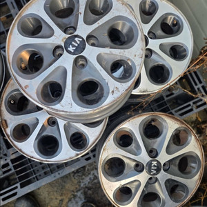 모닝 14인치휠 중고 4개 이미지