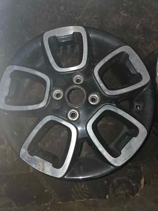 레이 15인치휠 중고 4개 이미지