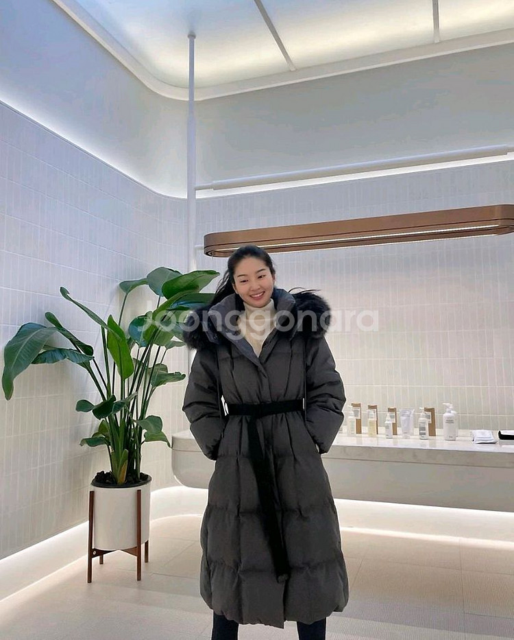 구호 퍼 트리밍 헤비 롱 구스다운 패딩--1