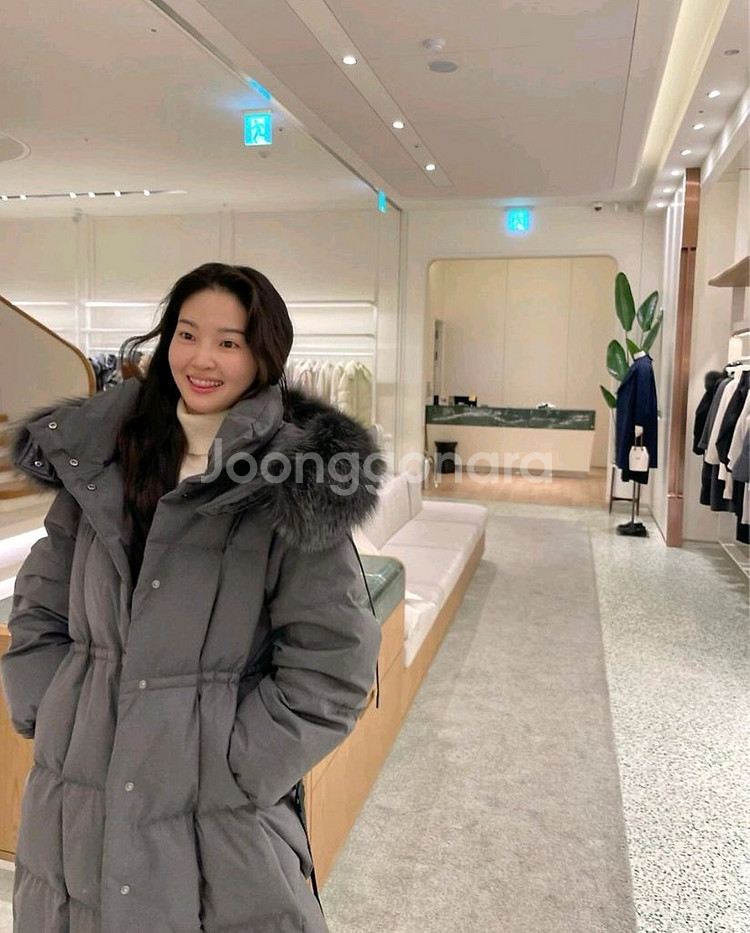 구호 퍼 트리밍 헤비 롱 구스다운 패딩--2