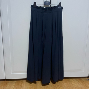 질스튜어트 다크 네이비 치마바지
