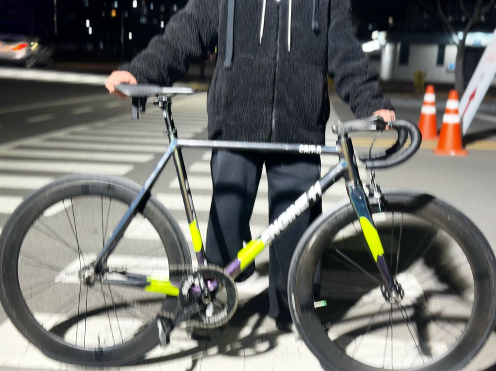 엔진11 포이즌그린 픽시자전거 판매/대차 합니다--1