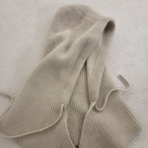 보웬 바라클라바 판매합니다 거의새거입니다