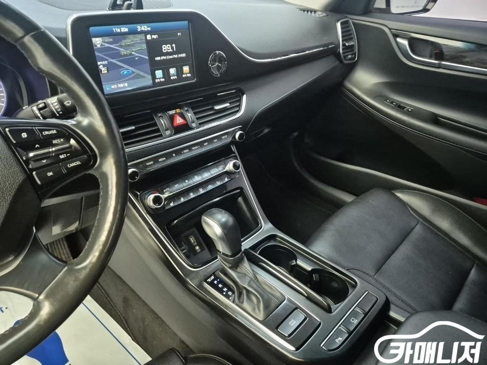 [현대]그랜저 IG 3.0 LPI 모던 베이직(렌터카) (5인승) #가을특가--9