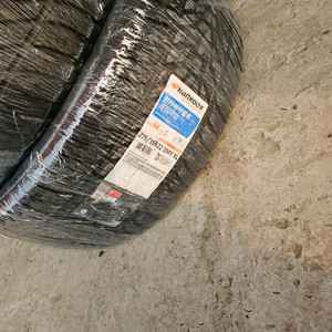 315/30R22 , 275/35R22 윈터타이어 판매합니다 이미지