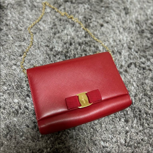 페라가모 지니백