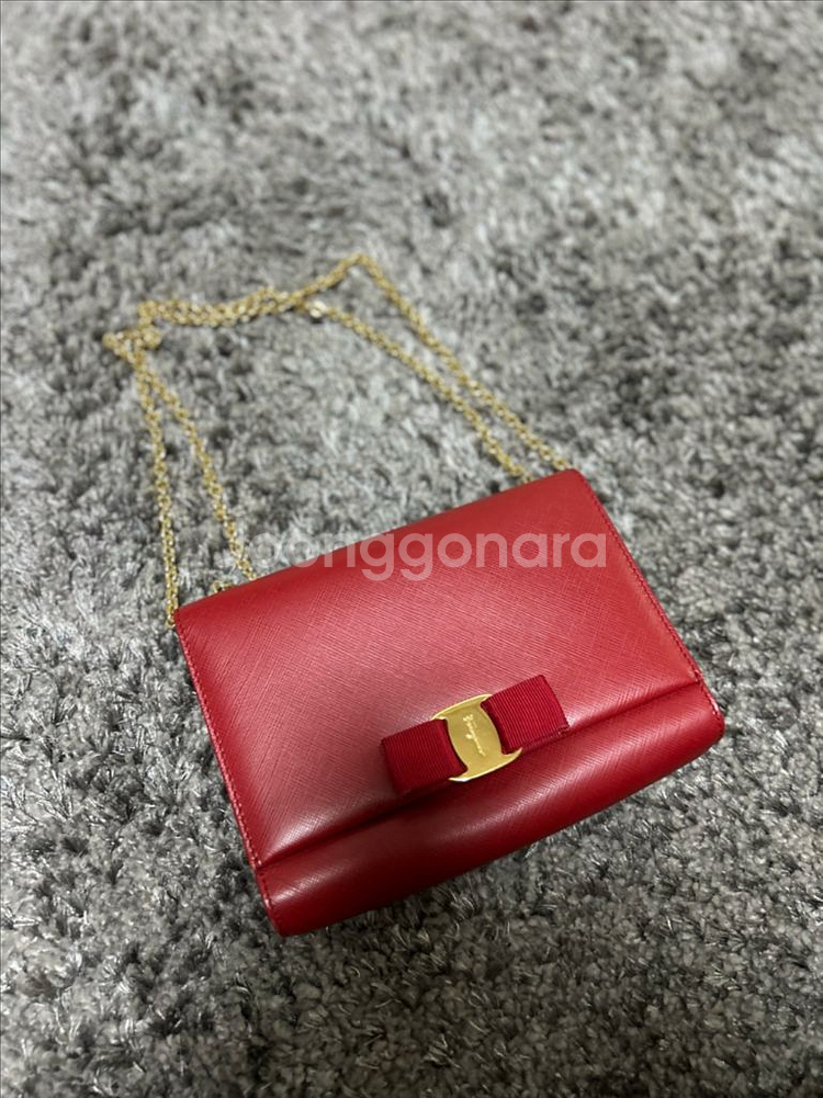 페라가모 지니백--5