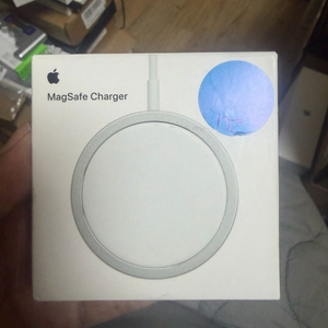 애플 맥세이프 충전기