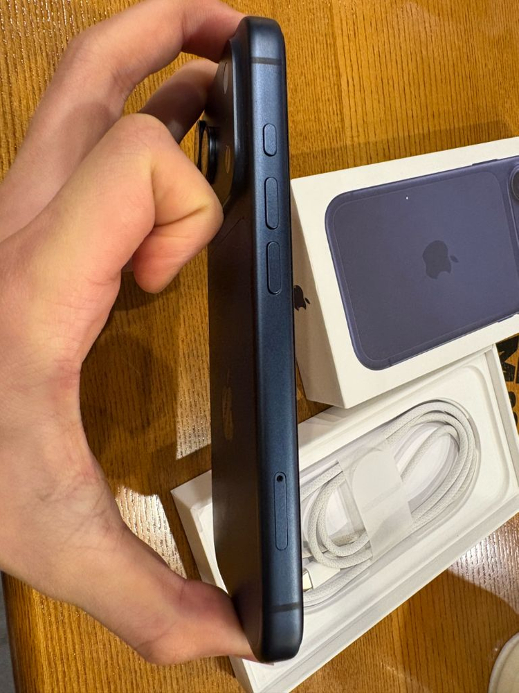 아이폰 17 프로 자급제 이미지