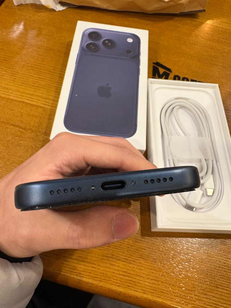 아이폰 17 프로 자급제 이미지