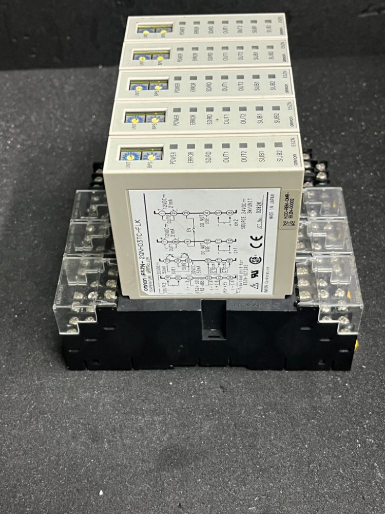 Omron E5ZN-2QPH03TC-FLK--4