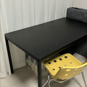 두닷 콰트로 에어 데스크 1400*800 블랙