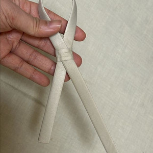 대한항공 승무원 머리핀 백자색 이미지