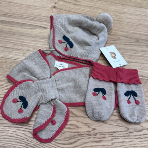 콩제슬래드 체리 모자 + 목도리 + 벙거지 세트(새상품) 5-8y 이미지