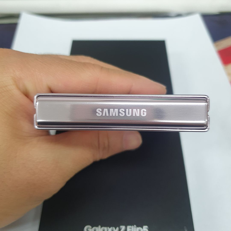 .갤럭시Z플립5 256GB 라벤더 SK AA급 무잔상 중고폰 042285 이미지