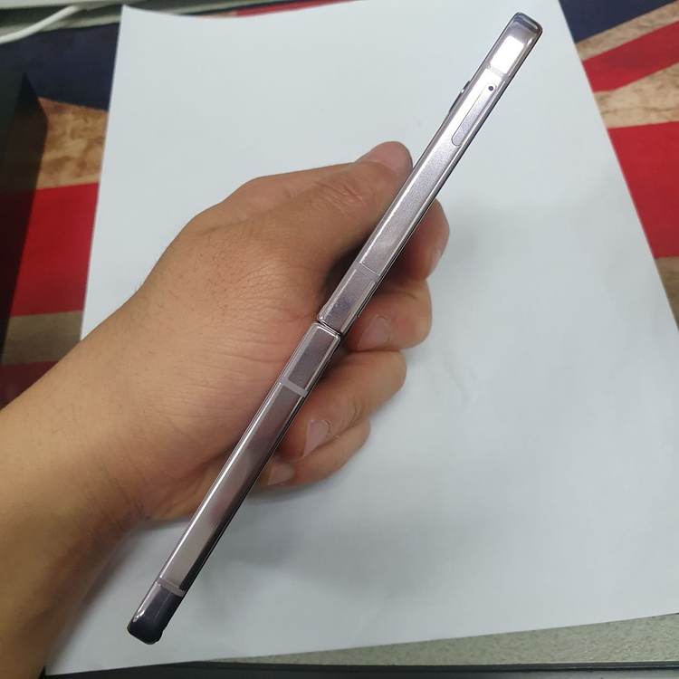 .갤럭시Z플립5 256GB 라벤더 SK AA급 무잔상 중고폰 042285 이미지