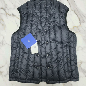 빵빵한 다운 조끼 싸게팝니다, 롯데백화점 지이크 매장 구입