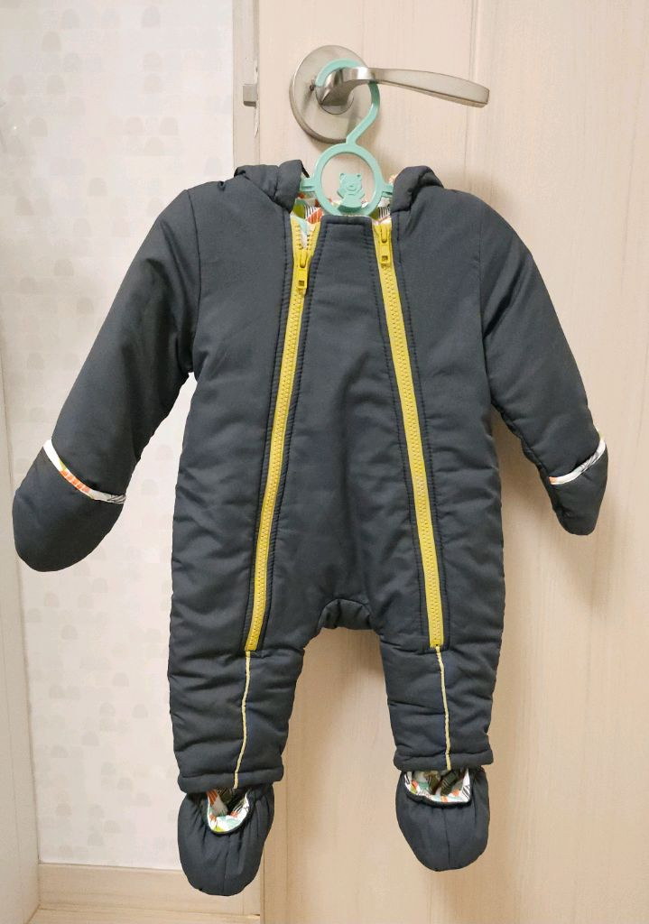 Rockin Baby 아기 패딩 우주복 3-6M--3