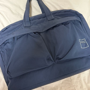 블랭코브 리포터백 네이비 팝니다