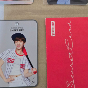 트와이스 스트라이크존 포카 정연(TWICE strikezone) 이미지