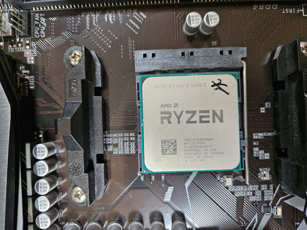 라이젠 5600X + X570 CPU 보드셋 이미지