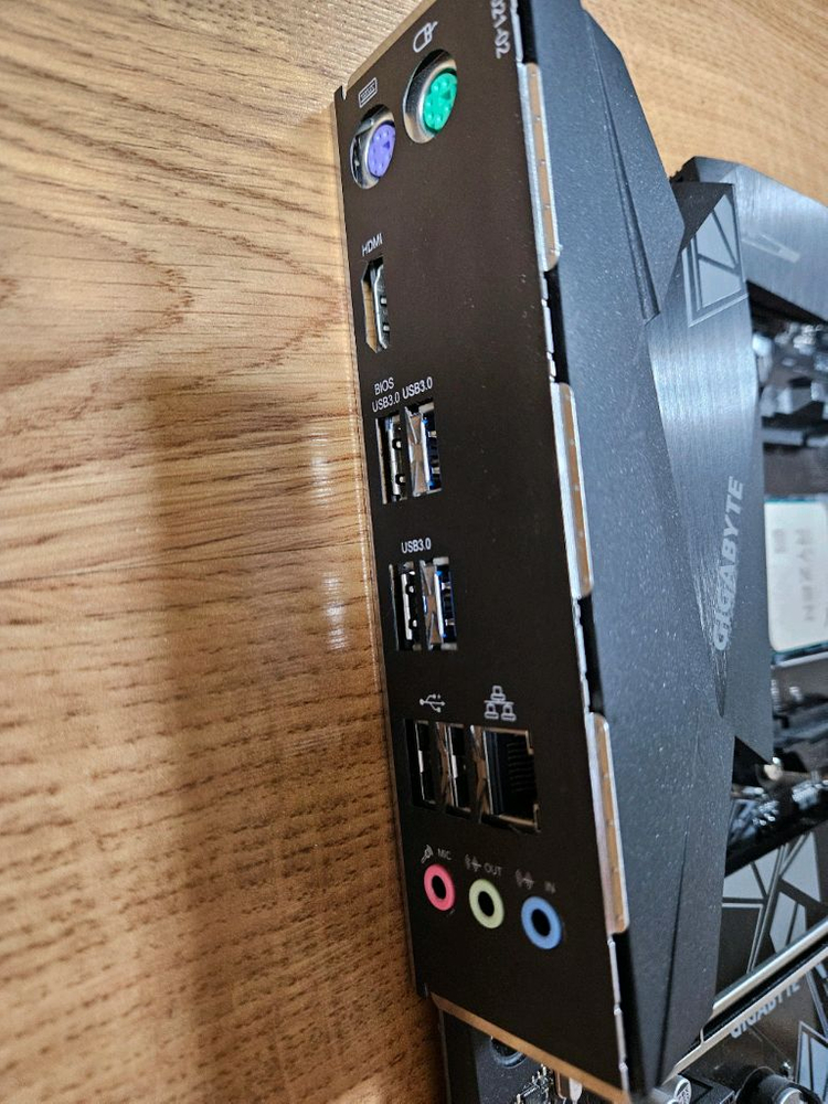 라이젠 5600X + X570 CPU 보드셋 이미지