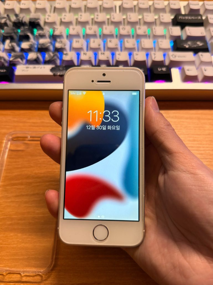 아이폰 SE1 실버 32 판매합니다 이미지