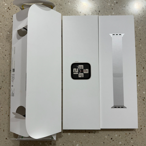 (미개봉)셀룰러+밀레니즈루프 애플워치SE2 44mm 스타라이트