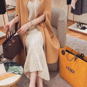 더로랑케이프코트