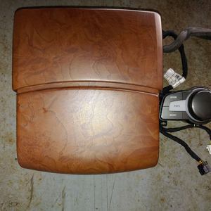 체어맨W 리어 모니터