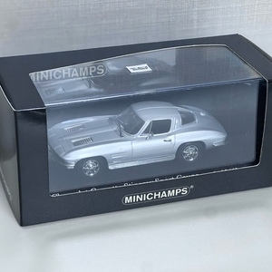 1:43 미니챔프 쉐보레 콜벳 스팅레이 (C2) 이미지