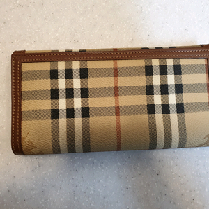 버버리 장지갑 (미사용)