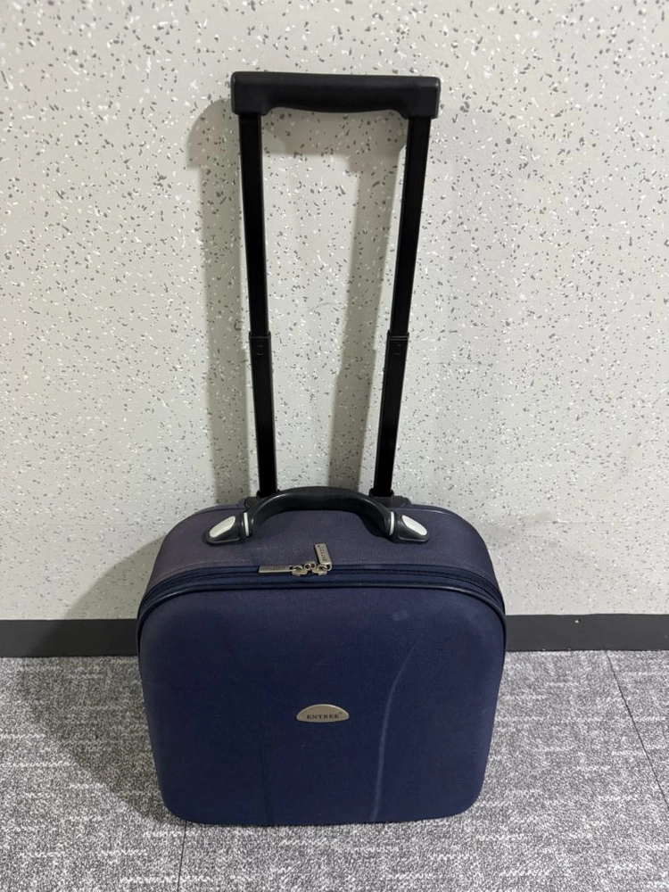 ENTREE 앙뜨레 네이비 캐리어 15인치 16인치 이미지