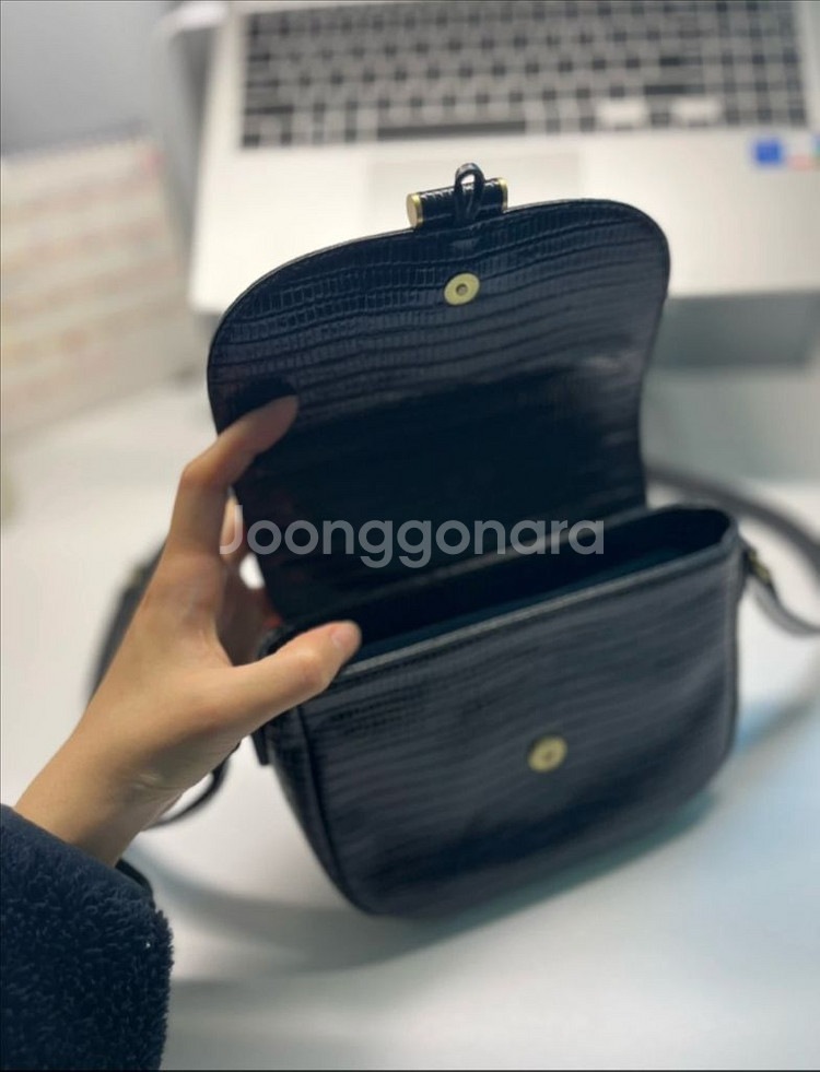 투티에 소가죽 크로스백--3