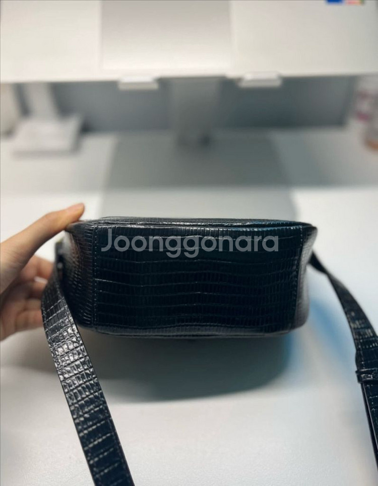 투티에 소가죽 크로스백--6