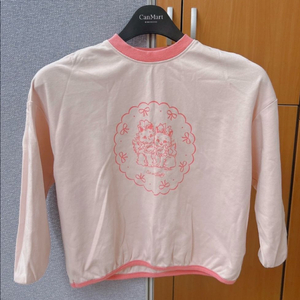 분홍색 고양이 긴팔 티셔츠 100~110사이즈 권장