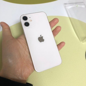 아이폰12미니 128기가 화이트