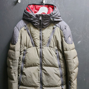 몽클레어 남성 패딩자켓