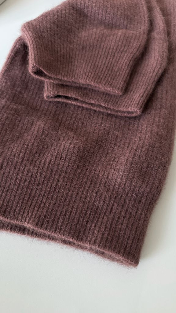 아디세떼흐 아멜리 라쿤 퍼프 니트 미착용 택포 루흐--4