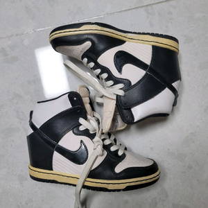 나이키 범고래 하이 220사이즈 새제품급