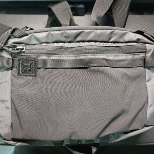 511텍티컬 체스트백입니다