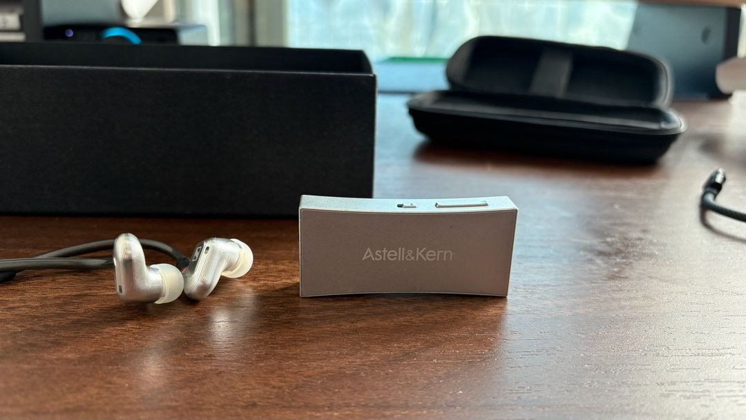 아스텔앤컨 HC4 astell&kern--1
