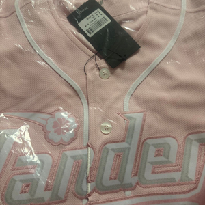 SSG랜더스 25시즌 벛꽃유니폼 핑크니폼 120사이즈 새상품 판매합니다.