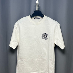 [정품] 새상품급 / M 루이비통 LV 로고 코튼 반팔 화이트