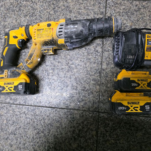 디월트263함마드릴팝니다