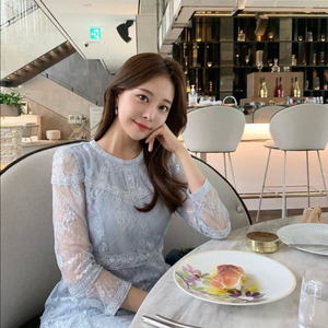 로아르 레이스 원피스 / 물빛 로망스